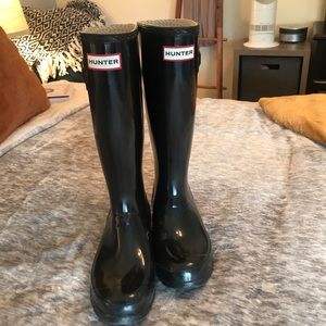 Hunter rain boots black size 6